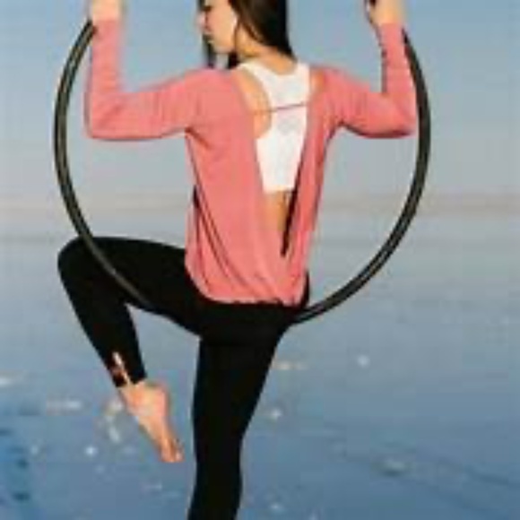 Zyia Black Namaste Long Sleeve Size Small BRAND NEW - Picture 2 of 4